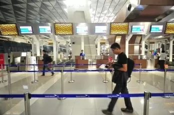 Indonesia cuts quarantine period for foreign visitors